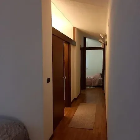 Torno Subito... Citra: 011015-lt-1819 Appartement